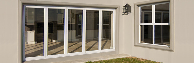 Jewel's quality bifold doors Twickenham