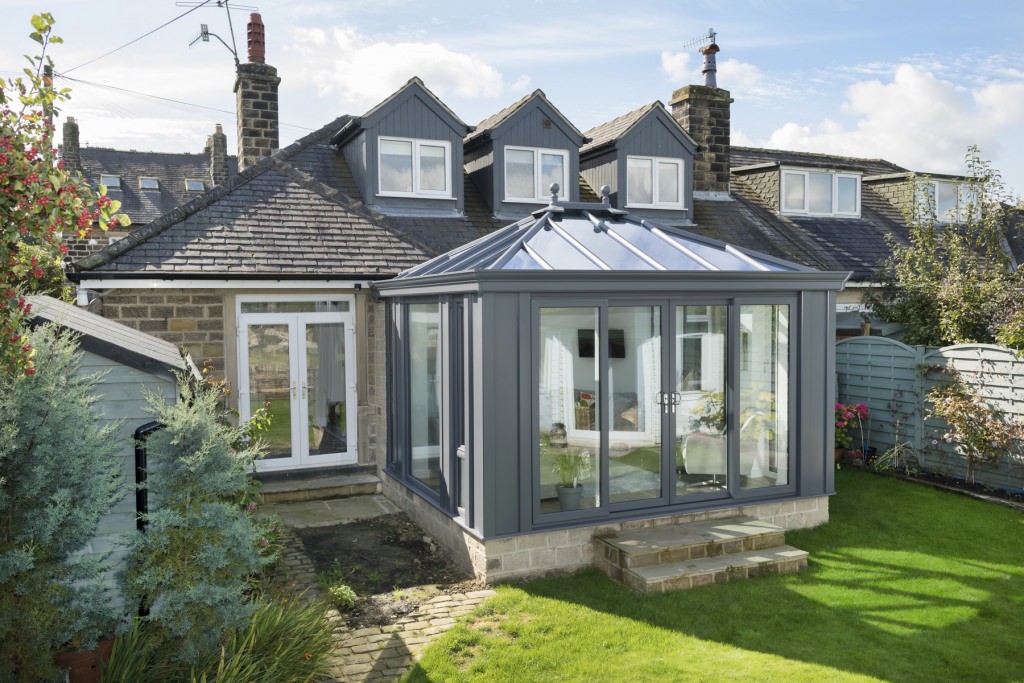 livinroof-solid-conservatory-roofs-woking